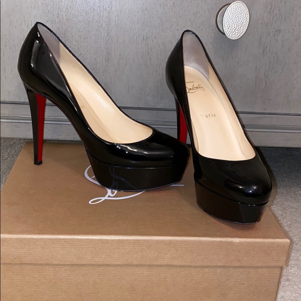 Louboutin Bianca Pumps Size 8